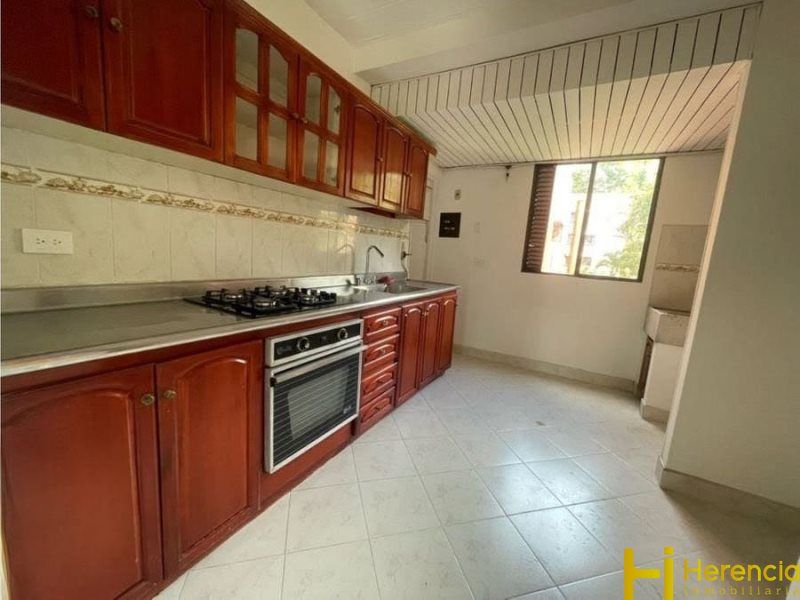 Apartamento en arriendo Antioquia Envigado La Inmaculada 100 m2 Habitaciones 3 Baños 3 Garajes 1 Precio $3500000