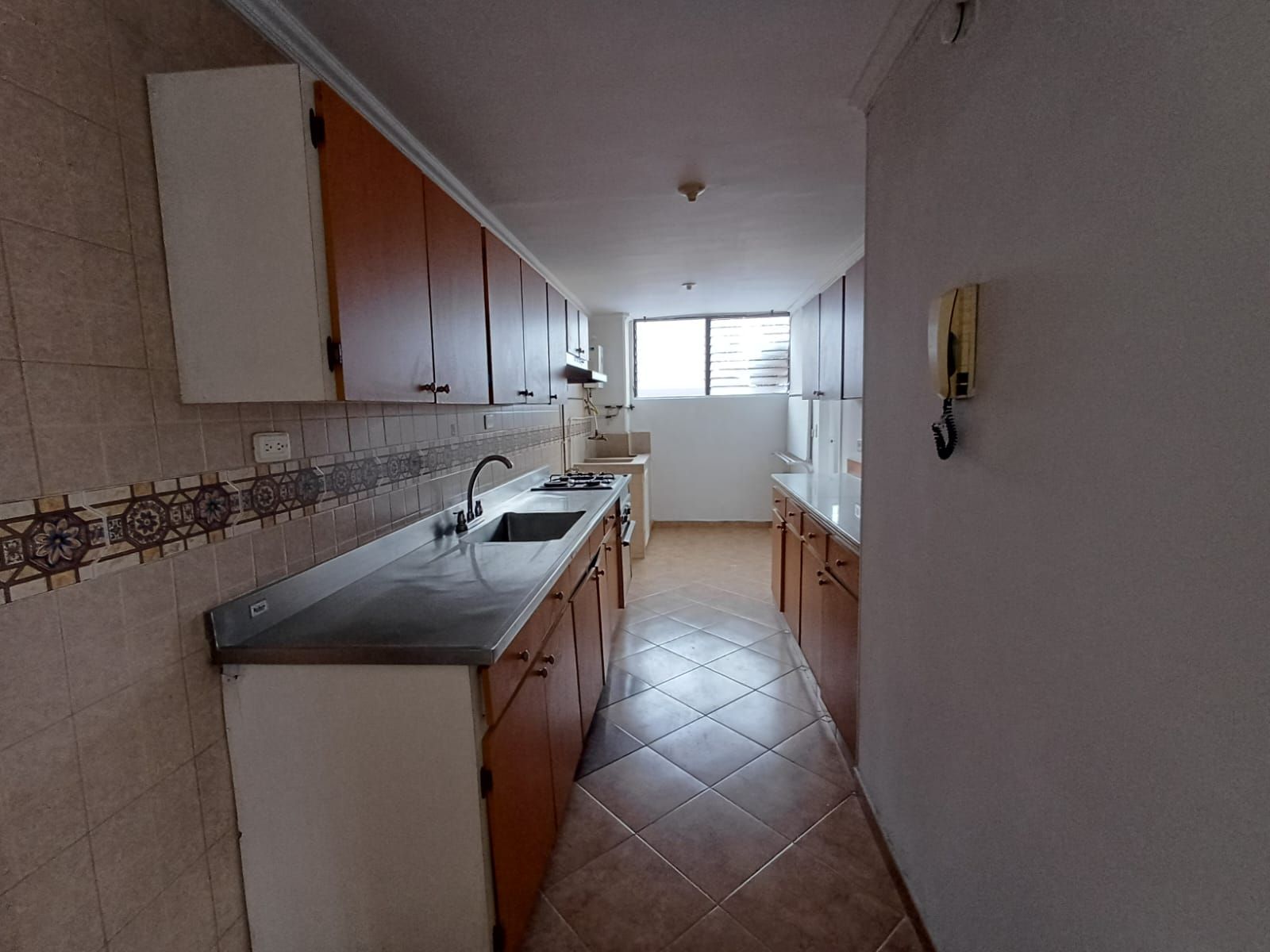 Apartamento en arriendo Antioquia Medellín Las Acacias 87 m2 Habitaciones 2 Baños 2 Garajes 1 Precio $2700000