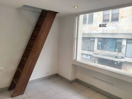 Local en arriendo Cundinamarca Bogotá La Veracruz 10 m2 Habitaciones 0 Baños 1 Garajes 0 Precio $600000