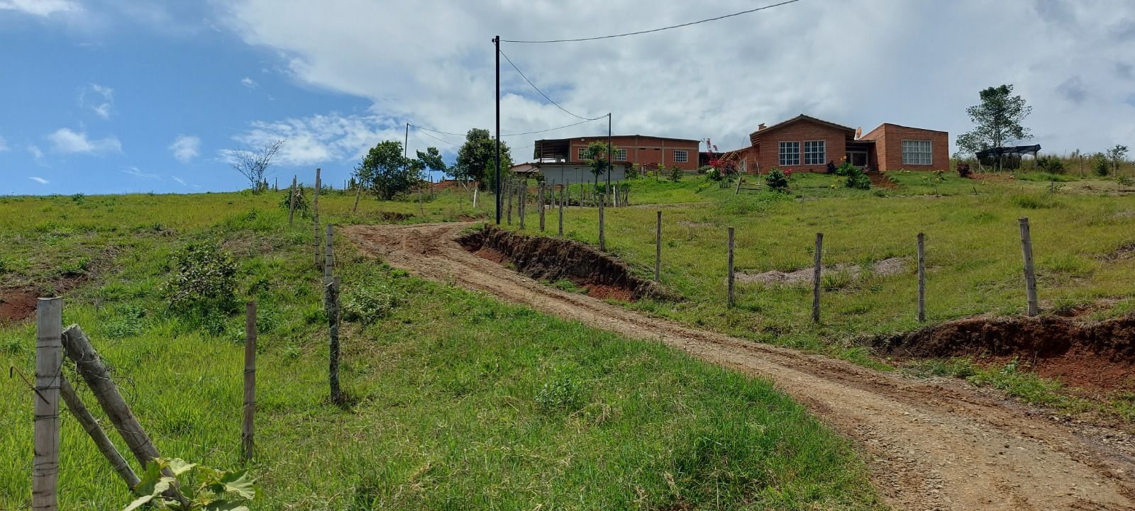 Lote en venta Valle Del Cauca La Cumbre La Cumbre 1000 m2 Habitaciones 0 Baños 1 Garajes 2 Precio $110000000