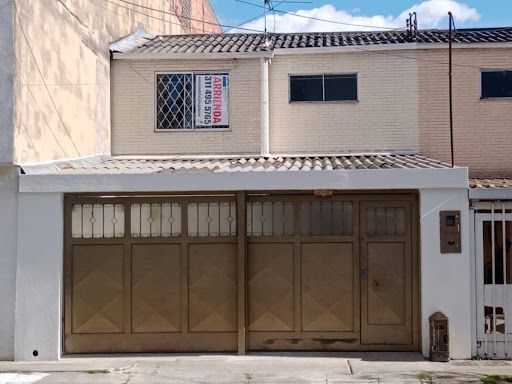 Casa en arriendo Cundinamarca Bogotá Bolivia 151 m2 Habitaciones 3 Baños 2 Garajes 2 Precio $2700000