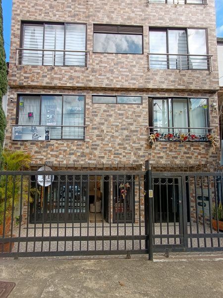 Apartaestudio en arriendo Antioquia Medellín Los Alpes 38 m2 Habitaciones 1 Baños 1 Garajes 0 Precio $1700000