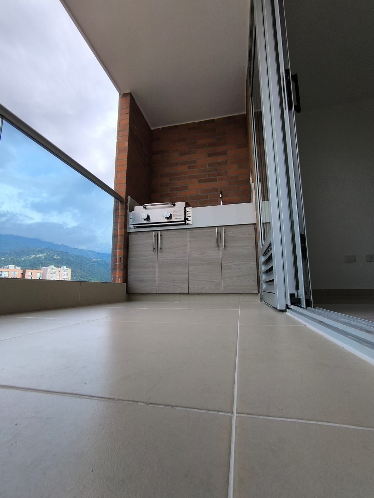 Apartamento en arriendo Santander Floridablanca El Recreo 80 m2 Habitaciones 3 Baños 2 Garajes 1 Precio $2370000