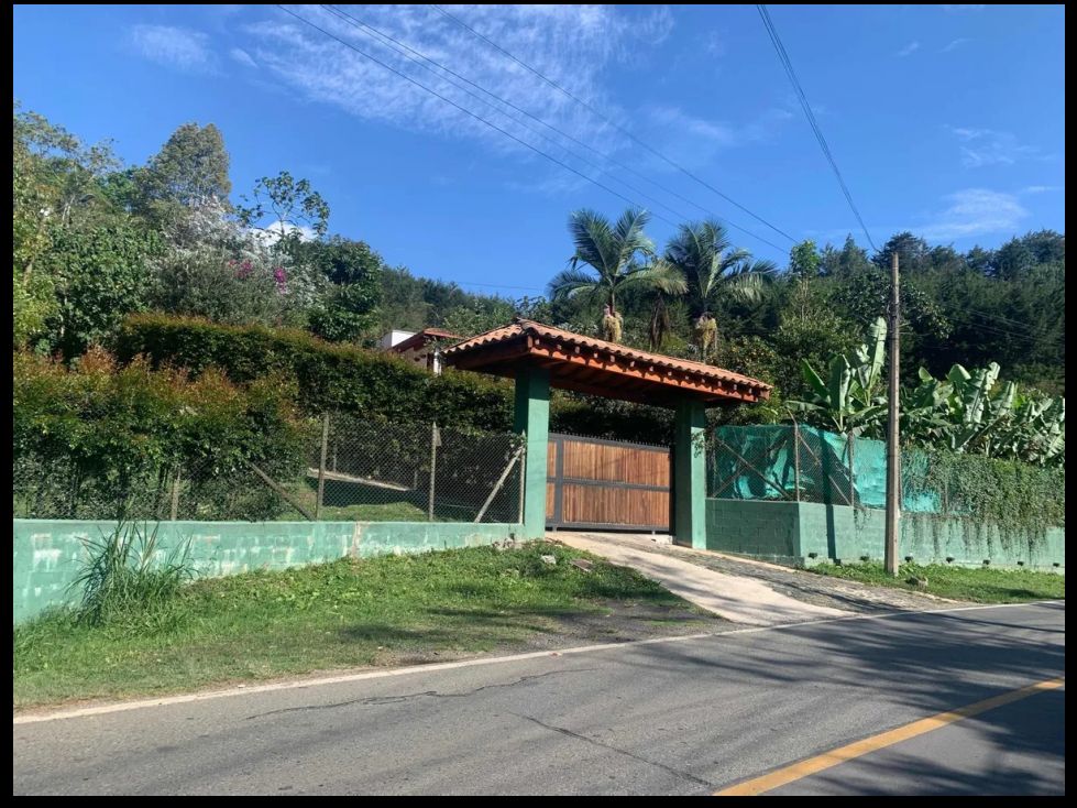 Casa Campestre en venta Antioquia El Retiro El Retiro 200 m2 Habitaciones 3 Baños 3 Garajes 2 Precio $995000000