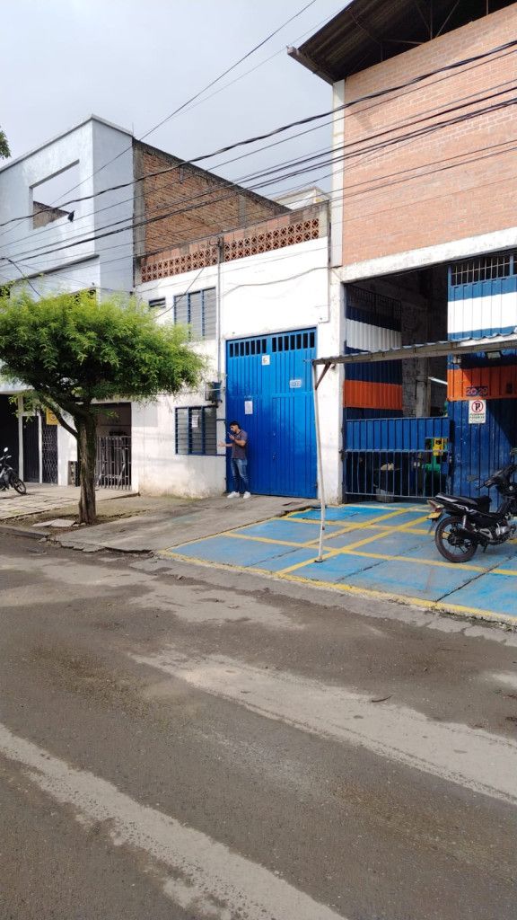 Bodega en arriendo Valle Del Cauca Cali Jorge Isaacs 126 m2 Habitaciones 0 Baños 2 Garajes 0 Precio $3320000