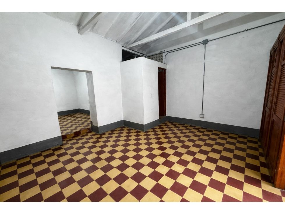 Local en arriendo Antioquia Caldas Caldas 30 m2 Habitaciones 0 Baños 1 Garajes 0 Precio $1400000