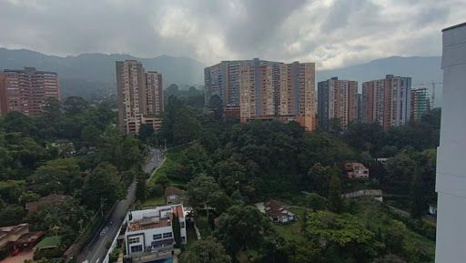 Apartamento en arriendo Antioquia Envigado Loma De Las Brujas 204 m2 Habitaciones 4 Baños 5 Garajes 1 Precio $11000000