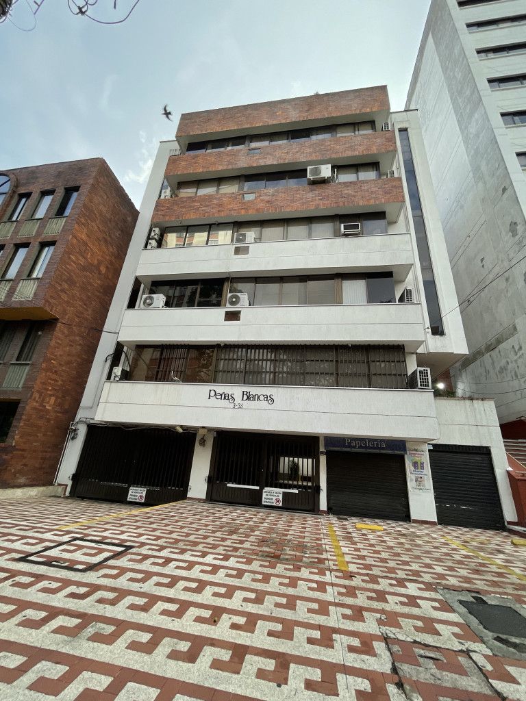 Oficina en arriendo Valle Del Cauca Cali San Vicente 30 m2 Habitaciones 0 Baños 1 Garajes 0 Precio $980000