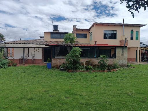 Casa en venta Cundinamarca Cajicá Vda Chuntame 1695 m2 Habitaciones 5 Baños 2 Garajes 2 Precio $1200000000