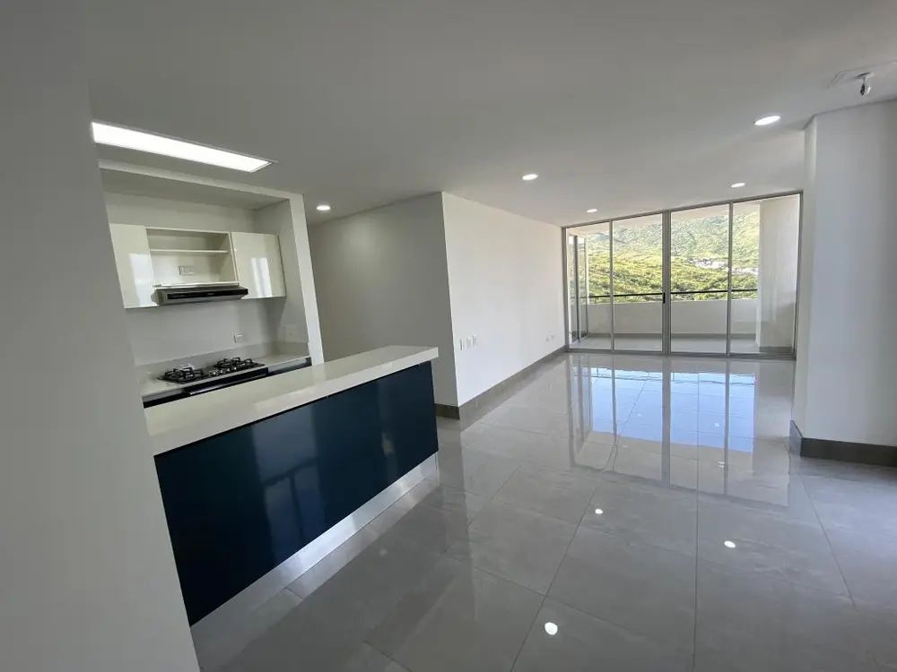 Apartamento en arriendo Valle Del Cauca Cali El Calvario 130 m2 Habitaciones 2 Baños 3 Garajes 1 Precio $2500000