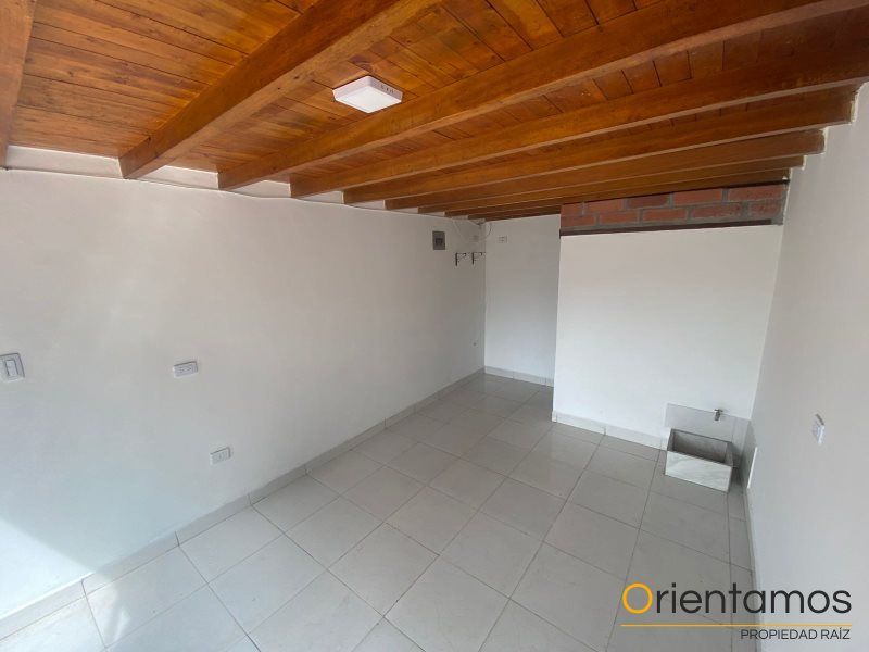 Local en arriendo Antioquia Rionegro El Porvenir 15 m2 Habitaciones 0 Baños 1 Garajes 0 Precio $1200000