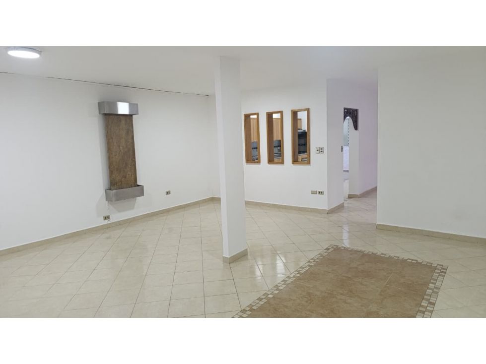 Casa en arriendo Antioquia Medellín Los Conquistadores 224 m2 Habitaciones 6 Baños 3 Garajes 1 Precio $6300000