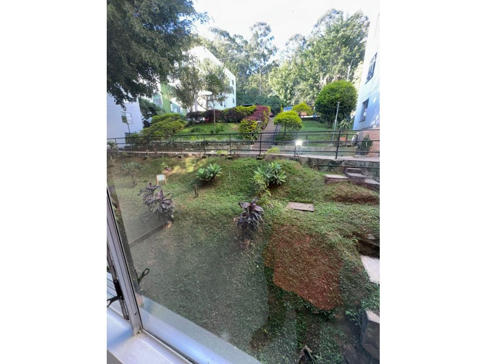 Apartamento en arriendo Antioquia Medellín Granada 80 m2 Habitaciones 3 Baños 1 Garajes 0 Precio $2100000