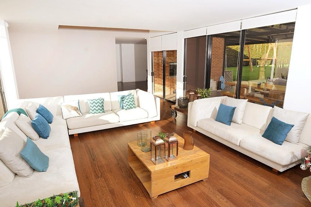 Casa en venta Cundinamarca La Calera La Calera 333 m2 Habitaciones 3 Baños 4 Garajes 4 Precio $1930000000