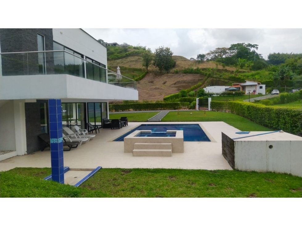 Casa Campestre en venta Caldas Manizales Manizales 450 m2 Habitaciones 5 Baños 4 Garajes 6 Precio $1500000000
