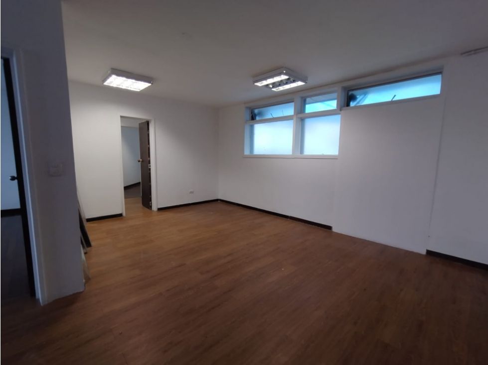 Oficina en arriendo Caldas Manizales Belen 60 m2 Habitaciones 0 Baños 1 Garajes 0 Precio $3598800