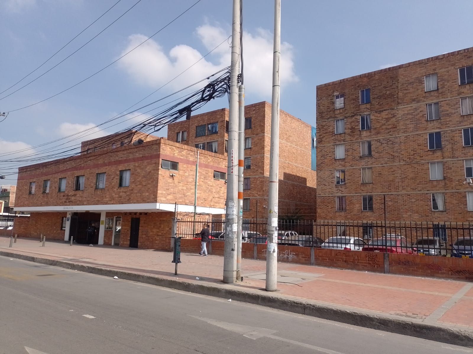 Apartamento en arriendo o venta Cundinamarca Bogotá Calandaima 50 m2 Habitaciones 3 Baños 1 Garajes 0 Precio venta $178000000 Precio arriendo $930000