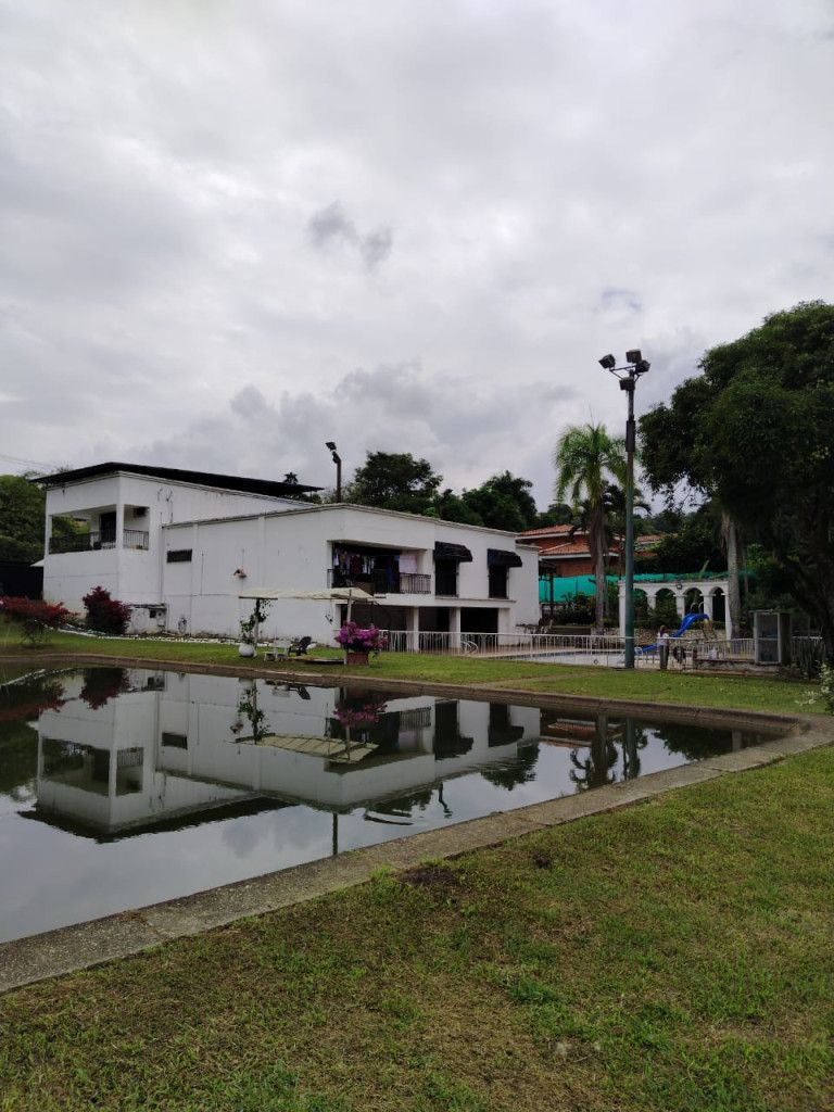 Finca en venta Valle Del Cauca Cali Cali 126 m2 Habitaciones 2 Baños 1 Garajes 0 Precio $1088874031