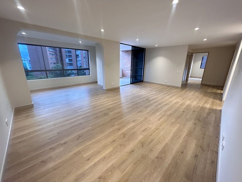 Apartamento en arriendo Antioquia Medellín Alejandria 120 m2 Habitaciones 3 Baños 4 Garajes 1 Precio $5800000