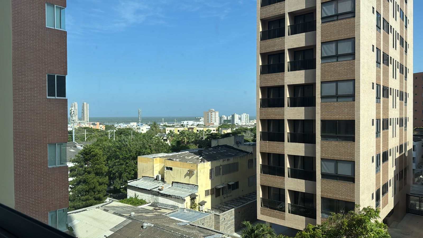 Apartamento en arriendo Atlántico Barranquilla Andalucia 83 m2 Habitaciones 3 Baños 2 Garajes 1 Precio $3200000