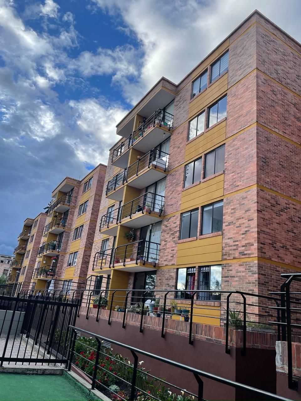 Apartamento en venta Cundinamarca Cajicá Cr Kaica 70 m2 Habitaciones 3 Baños 2 Garajes 1 Precio $269000000