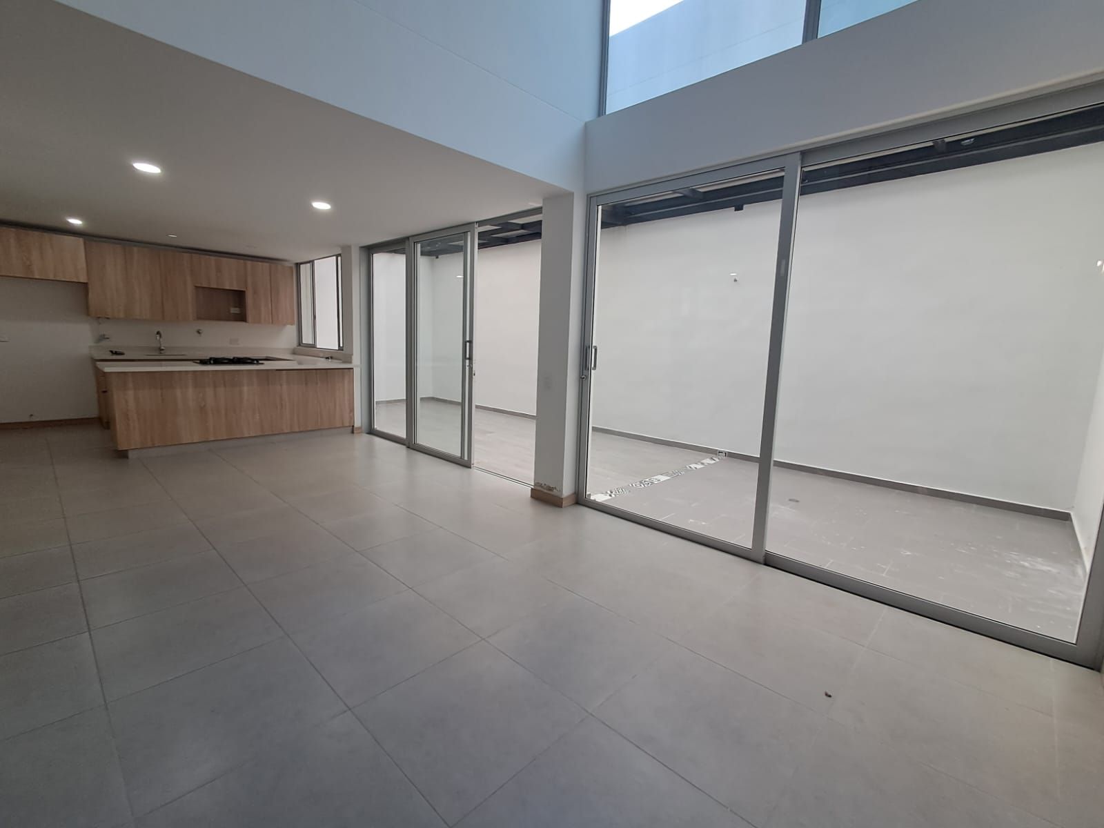 Casa en arriendo Antioquia Rionegro Gualanday 169 m2 Habitaciones 3 Baños 4 Garajes 2 Precio $6500000