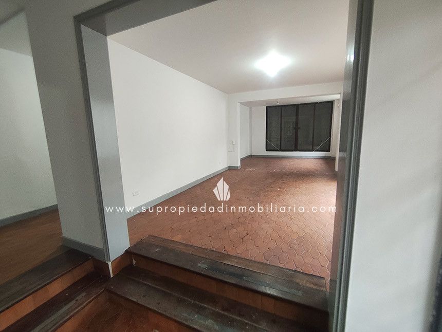 Casa en arriendo Antioquia Medellín La Aguacatala 400 m2 Habitaciones 4 Baños 4 Garajes 8 Precio $14000000