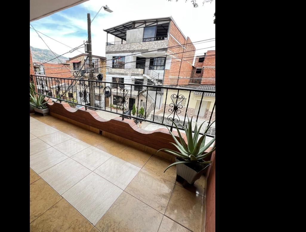 Casa en venta Antioquia Medellín Florencia 138 m2 Habitaciones 4 Baños 2 Garajes 0 Precio $400000000