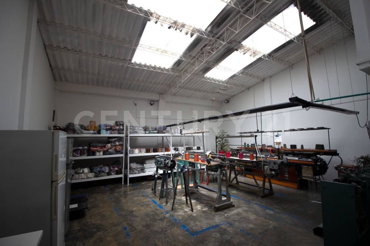 Bodega en arriendo Cundinamarca Bogotá Bellavista Occidental 400 m2 Habitaciones 0 Baños 3 Garajes 0 Precio $9500000