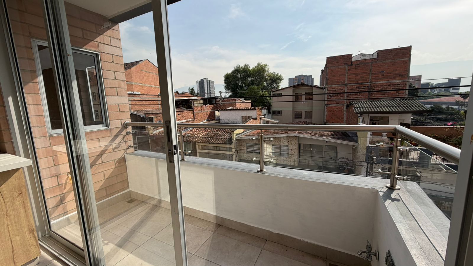 Apartamento en venta Antioquia Medellín Santa Teresita 76 m2 Habitaciones 3 Baños 2 Garajes 0 Precio $620000000