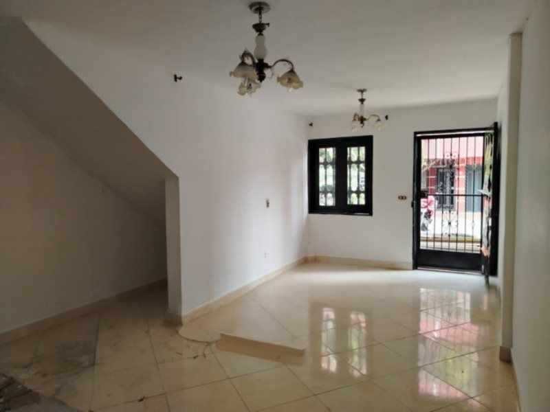 Casa en arriendo Antioquia Envigado Primavera 250 m2 Habitaciones 6 Baños 2 Garajes 0 Precio $3917000