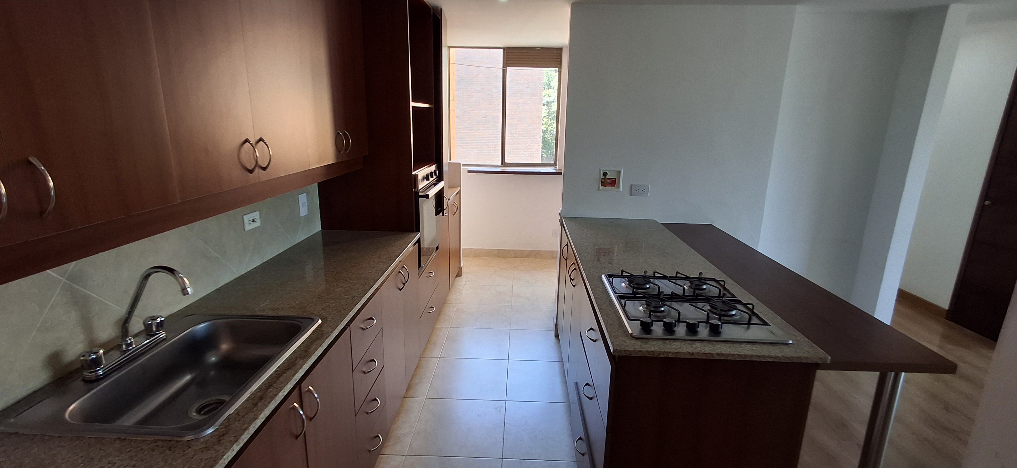 Apartamento en arriendo Antioquia Envigado La Pradera 77 m2 Habitaciones 2 Baños 2 Garajes 2 Precio $3300000