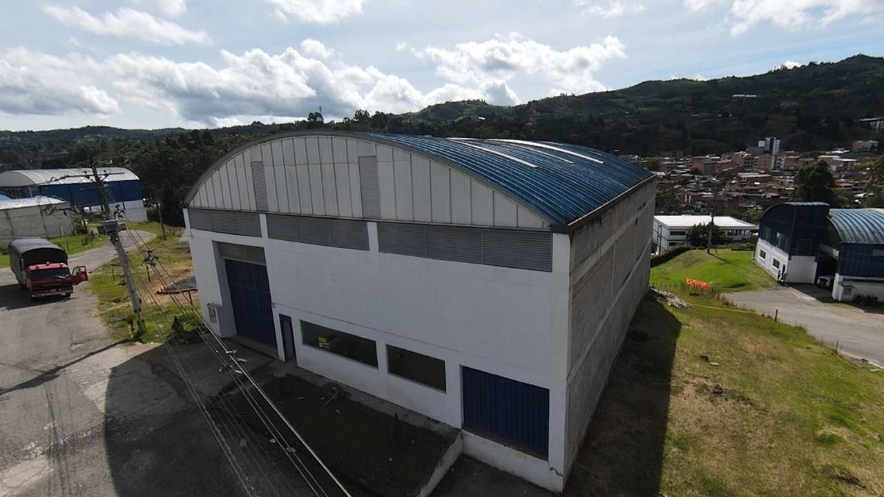 Bodega en arriendo Antioquia Guarne Punto Mayor 700 m2 Habitaciones 0 Baños 3 Garajes 4 Precio $16301208