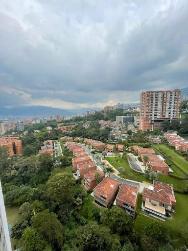 Apartamento en arriendo Antioquia Envigado El Esmeraldal 88 m2 Habitaciones 3 Baños 2 Garajes 1 Precio $5200000