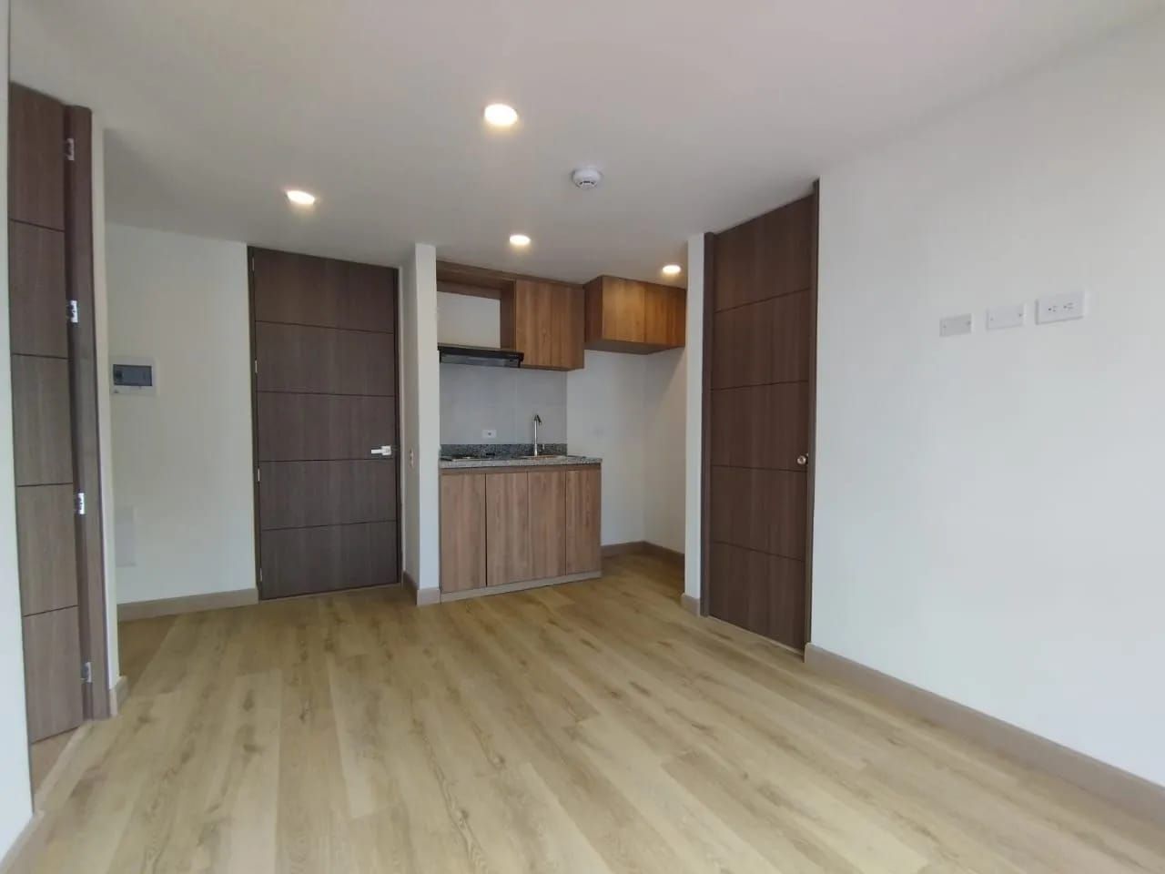 Apartaestudio en arriendo Cundinamarca Bogotá Cjr Torre Evoca 34 m2 Habitaciones 2 Baños 2 Garajes 0 Precio $2490000