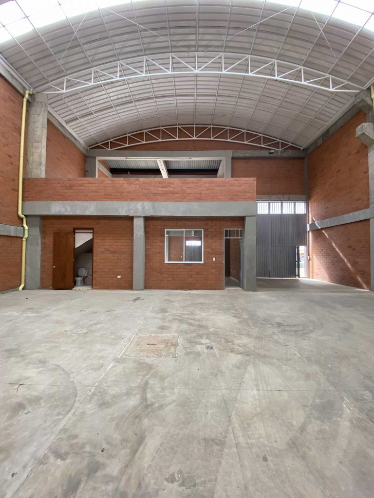 Bodega en venta Cauca Popayán Popayán 550 m2 Habitaciones 0 Baños 2 Garajes 2 Precio $847000000