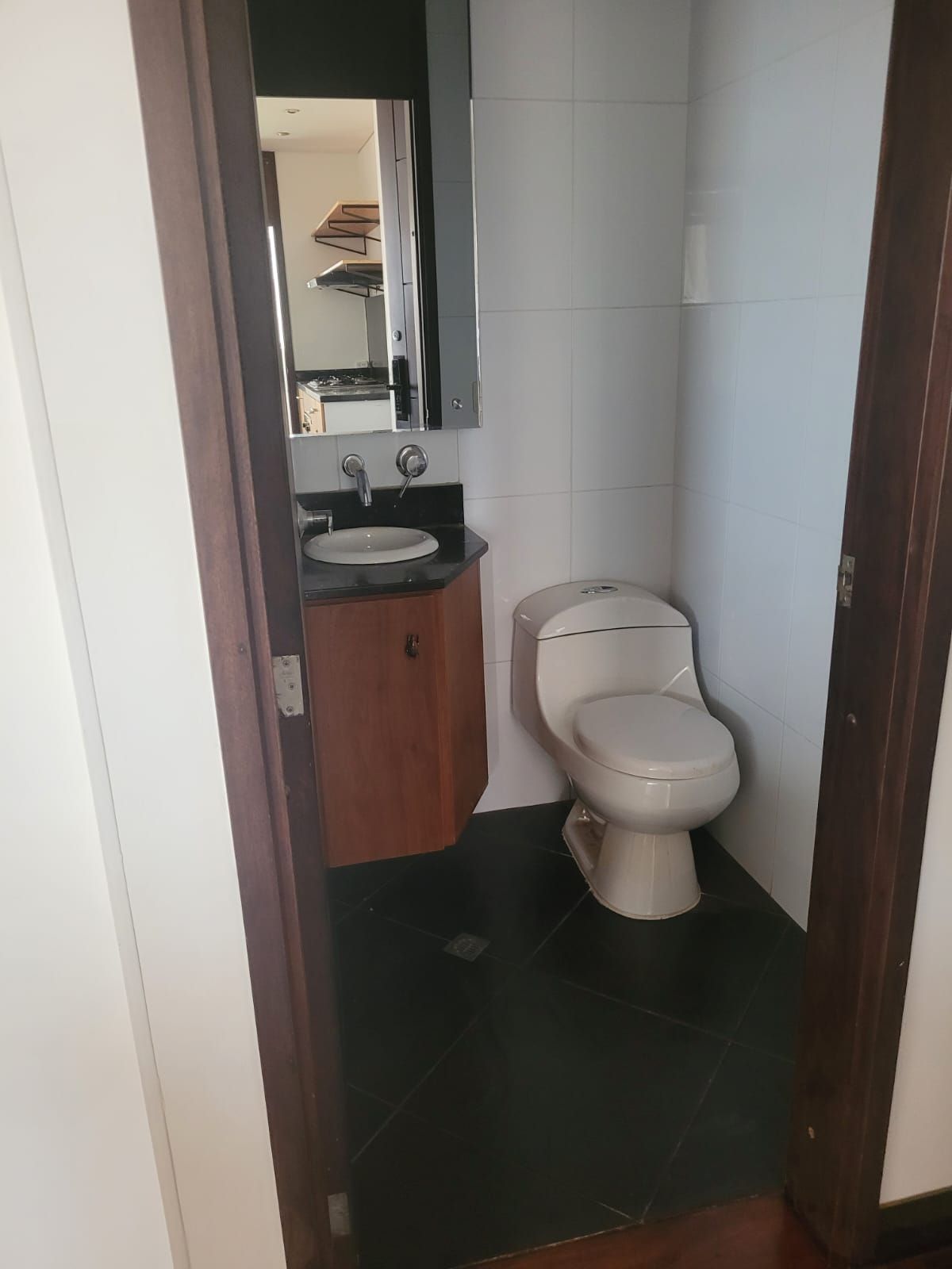 Apartamento en arriendo Antioquia Medellín El Tesoro 66 m2 Habitaciones 1 Baños 2 Garajes 0 Precio $3800000