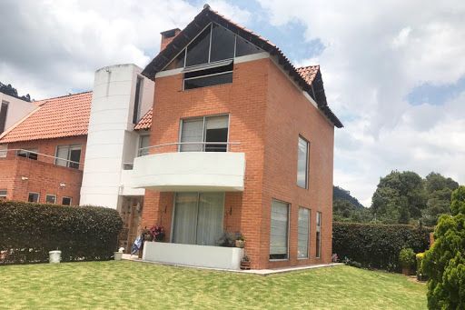Casa en venta Cundinamarca Cota Cota 237 m2 Habitaciones 3 Baños 3 Garajes 4 Precio $950000000