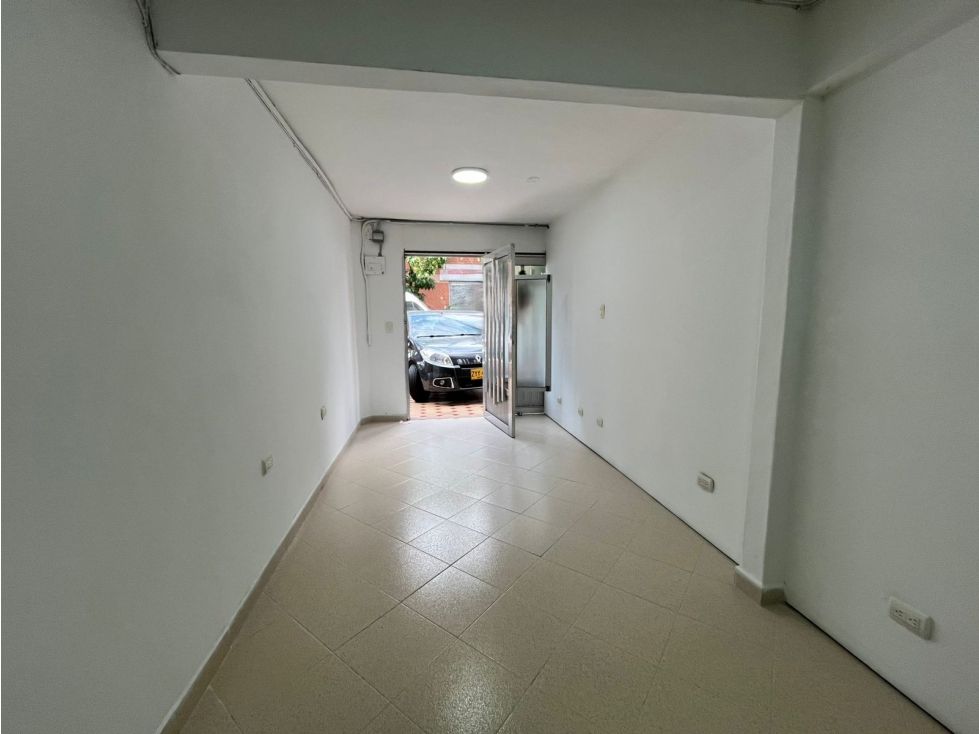 Apartaestudio en arriendo Antioquia Envigado La Inmaculada 12 m2 Habitaciones 1 Baños 1 Garajes 0 Precio $1350000