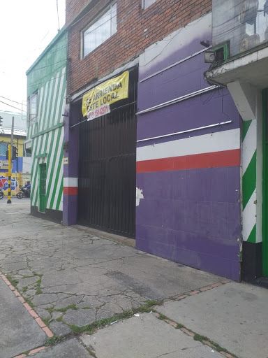 Local en arriendo Cundinamarca Bogotá Santa Barbara Occidental 25 m2 Habitaciones 0 Baños 1 Garajes 0 Precio $1800000