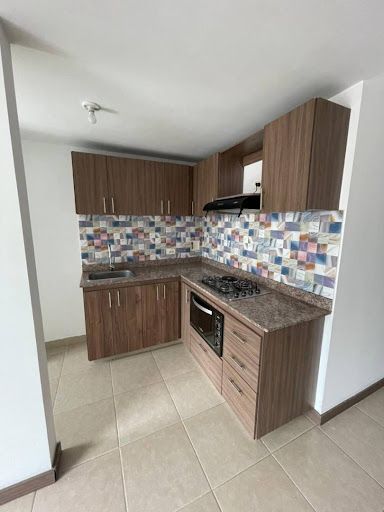 Apartamento en arriendo Antioquia Itagüí Ditaires 70 m2 Habitaciones 3 Baños 2 Garajes 1 Precio $2400000