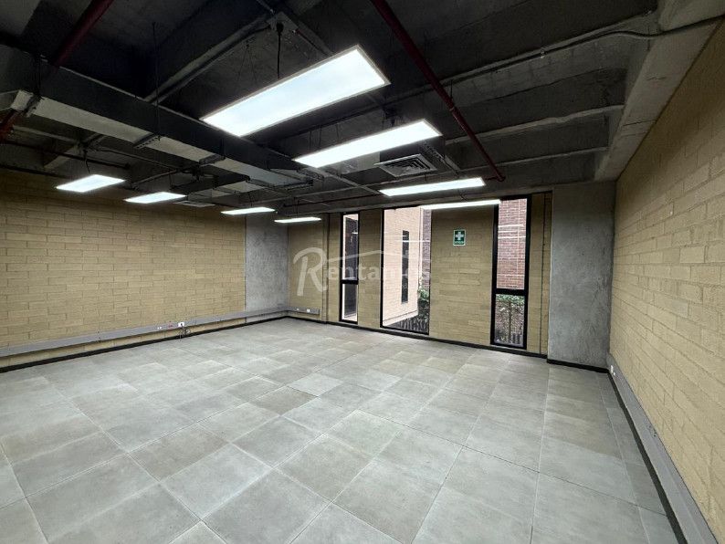 Oficina en venta Antioquia Medellín Guayabal 54 m2 Habitaciones 0 Baños 1 Garajes 1 Precio $590000000