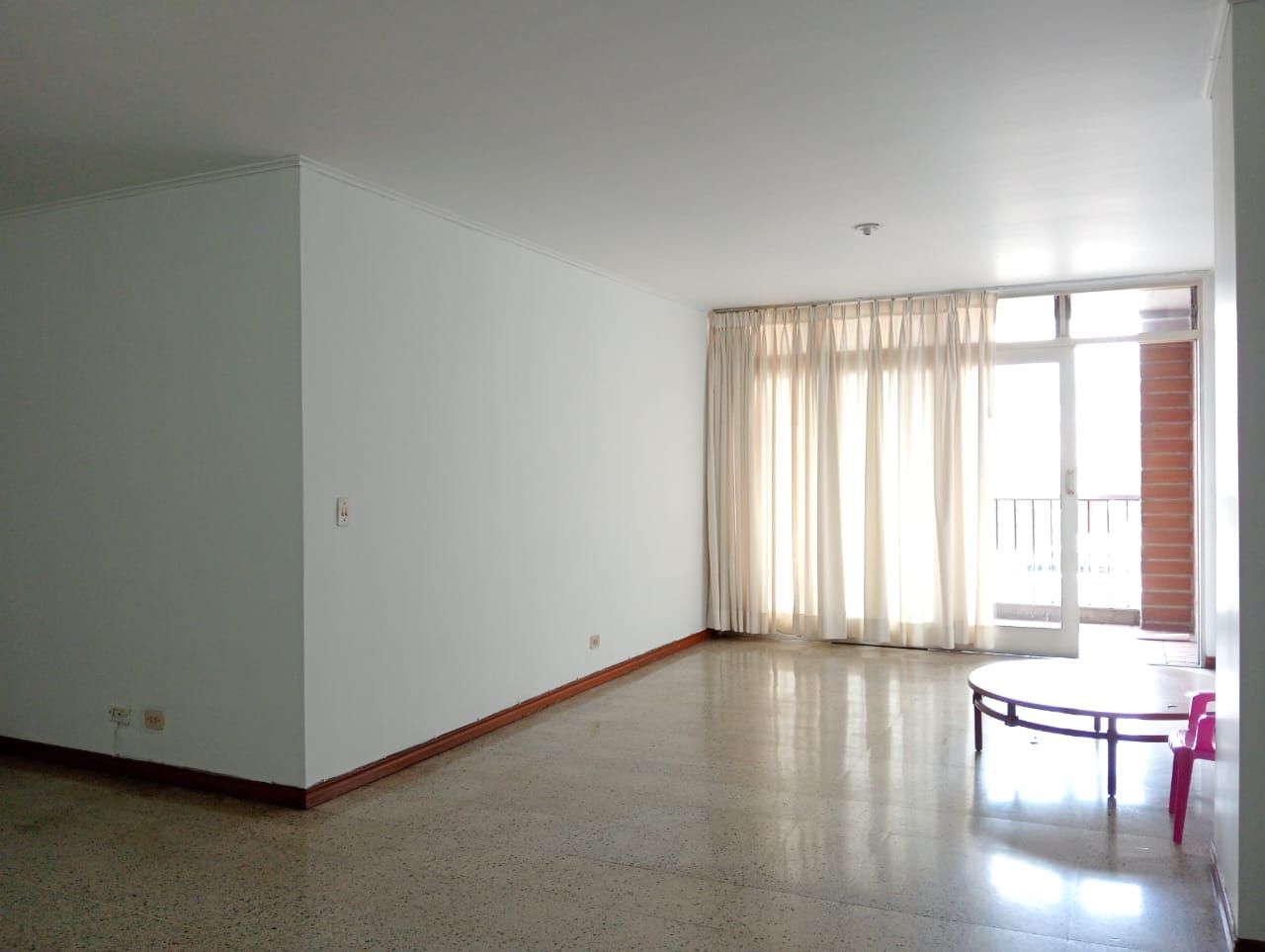 Apartamento en arriendo Antioquia Medellín Suramericana 157 m2 Habitaciones 4 Baños 2 Garajes 1 Precio $4150000