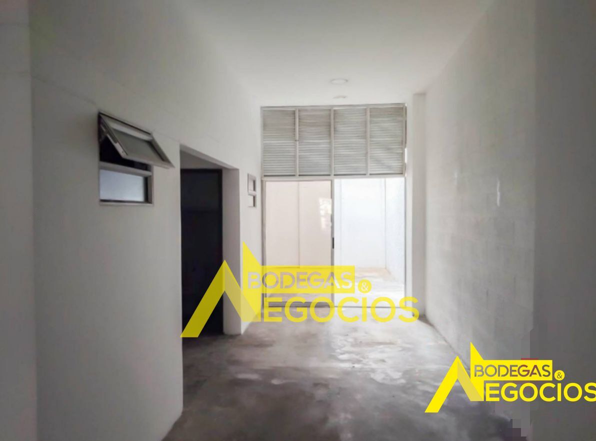 Bodega en arriendo Antioquia Envigado La Mesa 155 m2 Habitaciones 0 Baños 3 Garajes 0 Precio $11000000