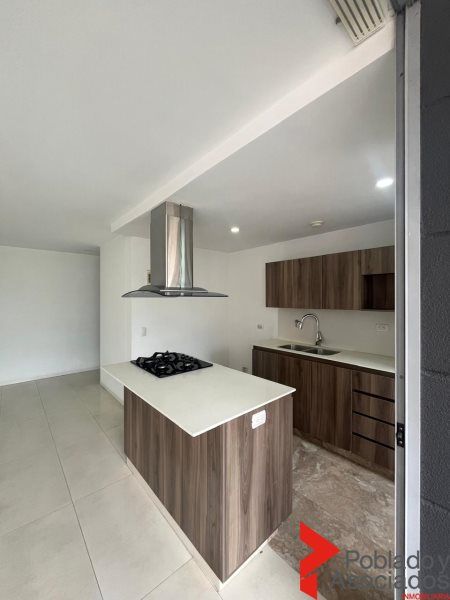 Apartamento en arriendo Antioquia Envigado Mont Juic 100 m2 Habitaciones 3 Baños 2 Garajes 2 Precio $5000000