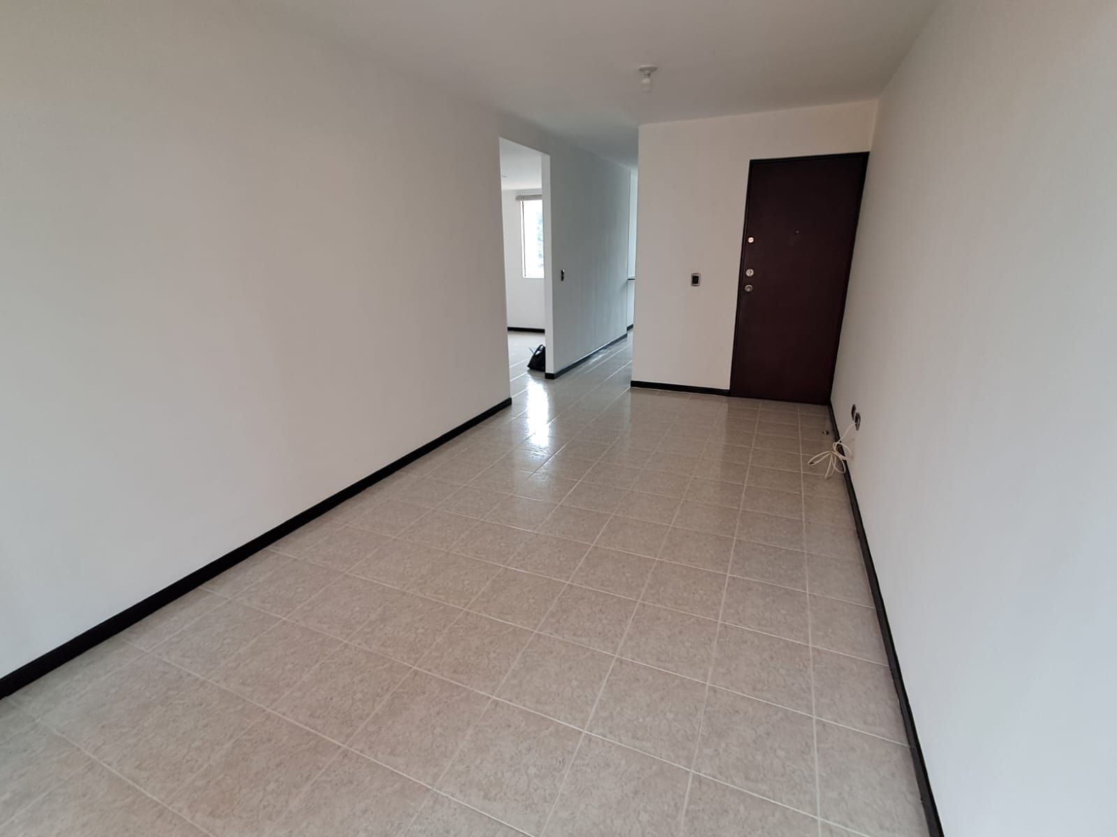 Apartamento en arriendo Antioquia Medellín Loma De Los Bernal 82 m2 Habitaciones 3 Baños 2 Garajes 1 Precio $3500000