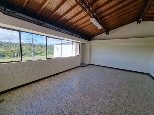 Bodega en arriendo Antioquia Guarne Centro 2 m2 Habitaciones 0 Baños 3 Garajes 0 Precio $65000000
