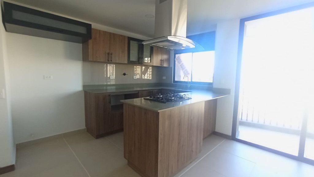 Apartamento en arriendo Antioquia Rionegro Centro 87 m2 Habitaciones 2 Baños 3 Garajes 1 Precio $2500000