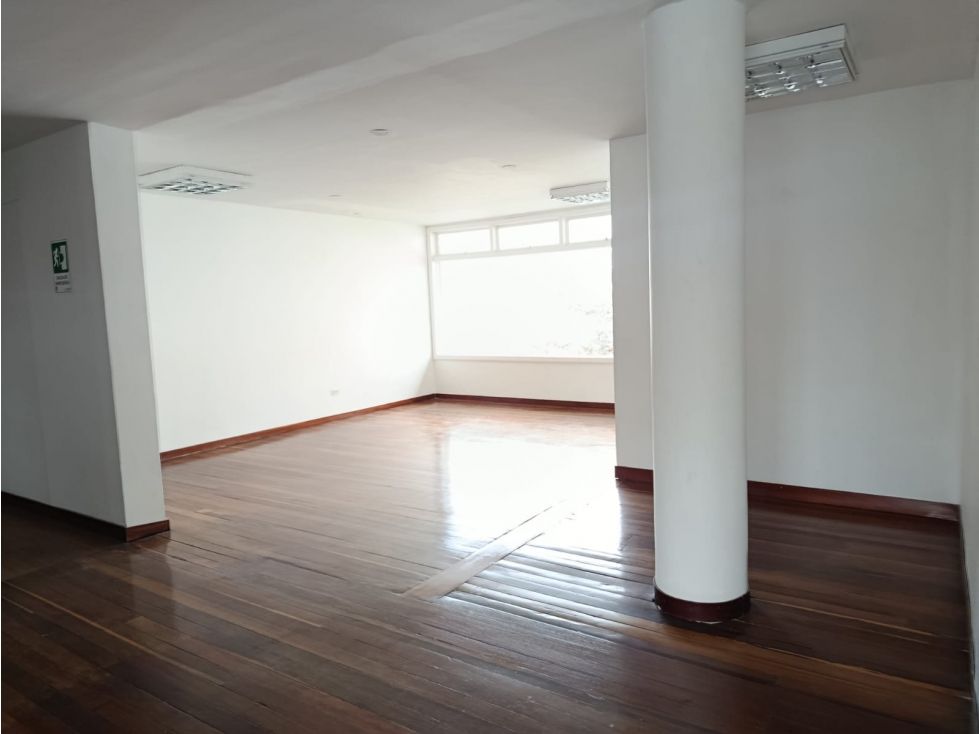 Oficina en arriendo Caldas Manizales Los Rosales 29 m2 Habitaciones 0 Baños 0 Garajes 0 Precio $1739420