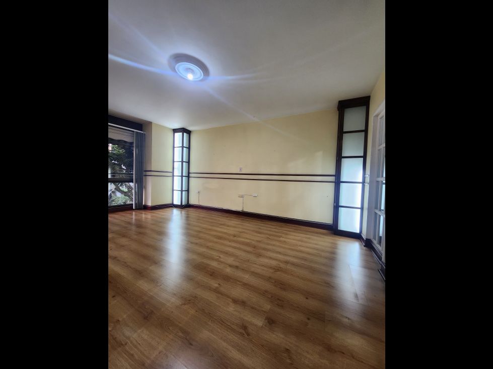 Apartamento en arriendo o venta Antioquia Medellín La Castellana 209 m2 Habitaciones 7 Baños 3 Garajes 0 Precio venta $870000000 Precio arriendo $4500000